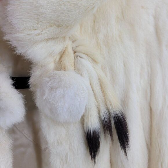 Vintage Rabbit Fur Cape Stowe Poncho Vanilla M Big Shoulder Native American - Picture 7 of 16